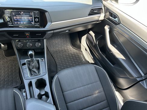 Used 2022 Volkswagen Jetta Sport FWD image 14