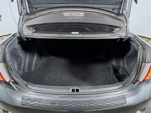 Used 2010 Toyota Corolla S image 22