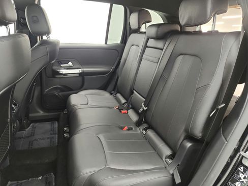 Used 2024 Mercedes-Benz GLB 250 image 15