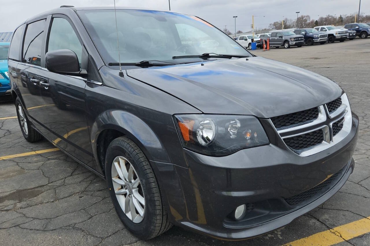 Used 2019 Dodge Grand Caravan SXT FWD image 5