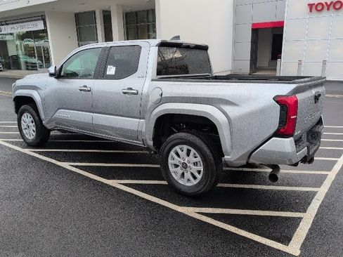 New 2025 Toyota Tacoma SR5 image 9