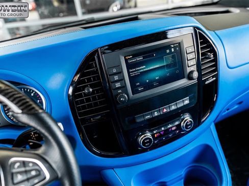 Used 2022 Mercedes-Benz Metris image 27