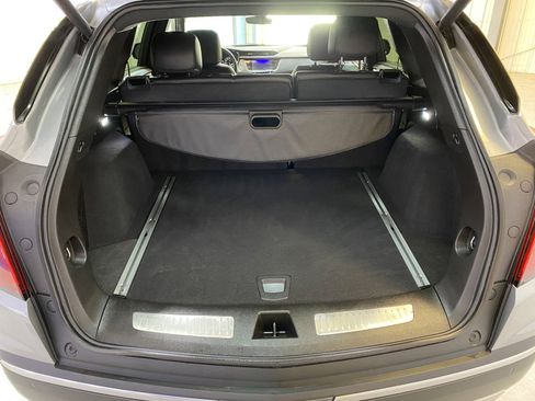 Used 2025 Cadillac XT5 Premium Luxury image 32