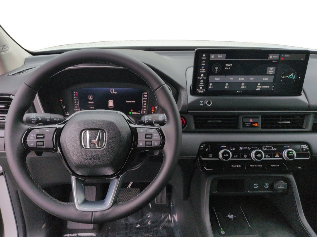New 2026 Honda Pilot Touring image 15