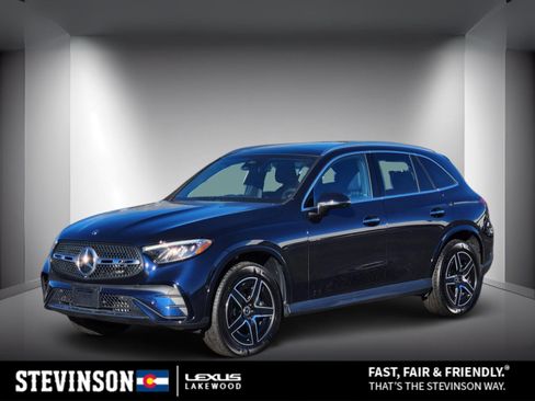 Used 2024 Mercedes-Benz GLC 300 4MATIC image 1
