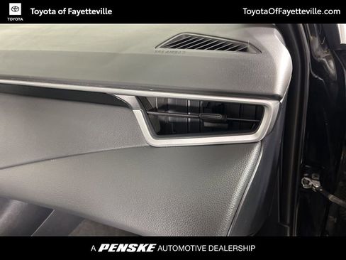 Used 2024 Toyota Corolla LE image 9