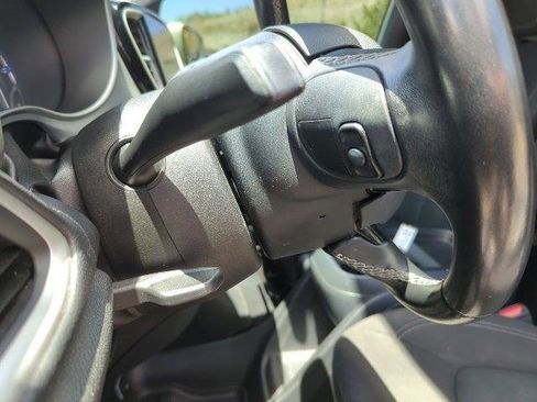 Certified 2021 Chrysler Pacifica Touring w/ S Appearance Package image 15