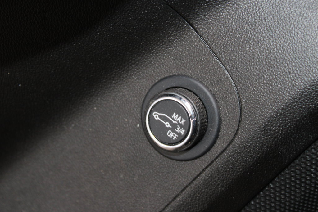 Used 2023 GMC Acadia Denali FWD image 23