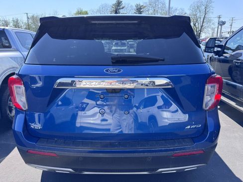 Used 2023 Ford Explorer XLT w/ Equipment Group 202A AWD/4WD image 5