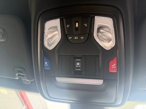 New 2026 RAM 1500 4x4 Crew Cab image 26