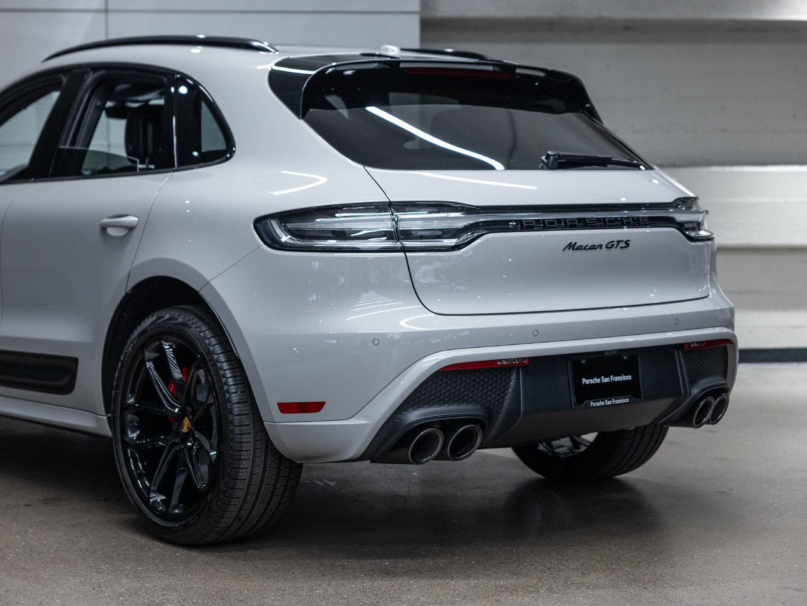 Certified 2026 Porsche Macan GTS AWD/4WD image 59