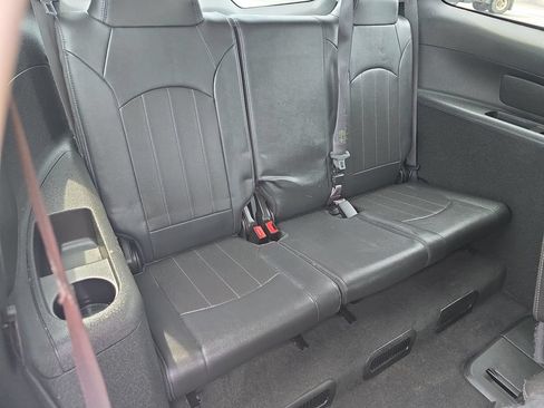 Used 2016 Buick Enclave Leather AWD/4WD image 17