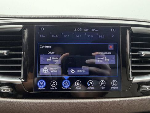 Used 2017 Chrysler Pacifica Touring-L Plus w/ Tire & Wheel Group FWD image 20