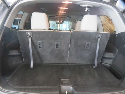 Used 2017 Honda Pilot Touring image 53