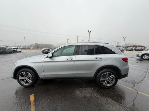 Used 2017 Mercedes-Benz GLC 300 4MATIC image 6