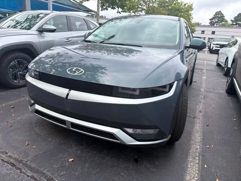 Used 2024 Hyundai Ioniq 5 SEL RWD image 5