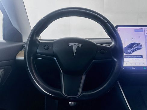 Used 2019 Tesla Model 3 Standard Range Plus RWD image 16