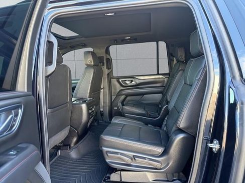Used 2022 Chevrolet Suburban RST w/ Sport Performance Package AWD/4WD image 24