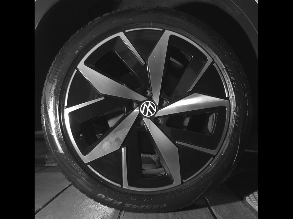 Certified 2023 Volkswagen ID.4 Pro S AWD/4WD image 13
