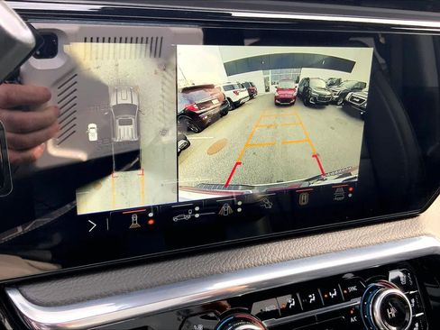 Used 2024 GMC Sierra 2500 Denali w/ Denali Reserve Package image 27