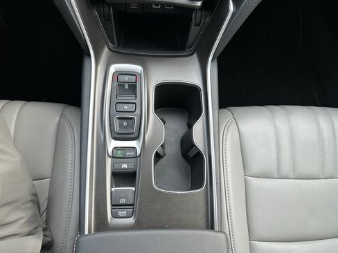 Used 2022 Honda Accord Sport image 15