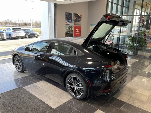 New 2026 Toyota Prius XLE image 17