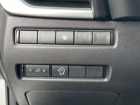 Certified 2023 Nissan Rogue SV AWD/4WD image 18