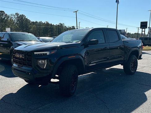 New 2026 GMC Canyon Elevation w/ Convenience Package image 2