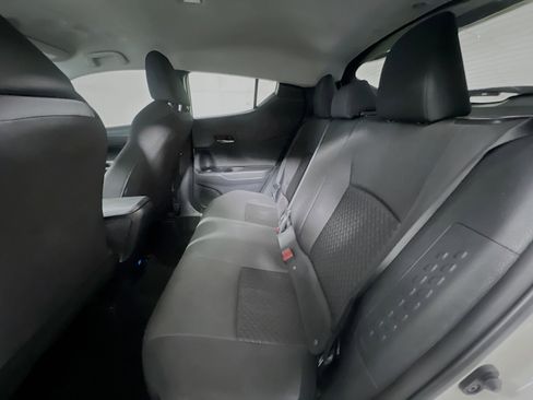 Used 2021 Toyota C-HR LE image 28