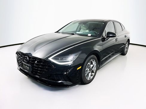 Used 2023 Hyundai Sonata SEL w/ Convenience Package image 3