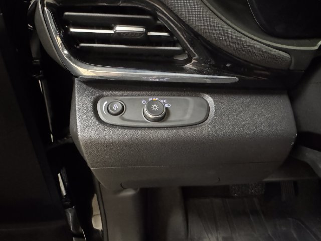 Used 2025 Buick Envista Avenir FWD image 10
