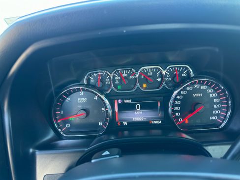 Used 2014 GMC Sierra 1500 SLT w/ SLT Crew Cab Value Package image 40