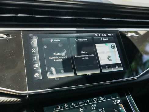 Used 2024 Audi RS Q8 AWD/4WD image 21
