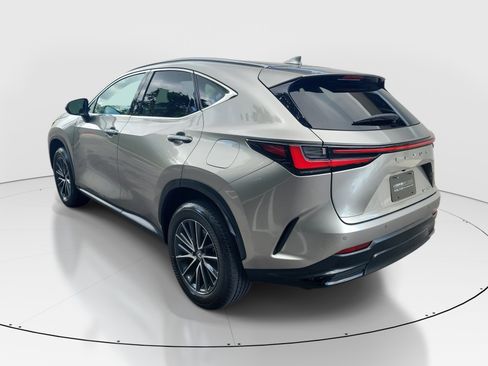Certified 2024 Lexus NX 250 FWD w/ Towing Package (2000 Lbs) image 4