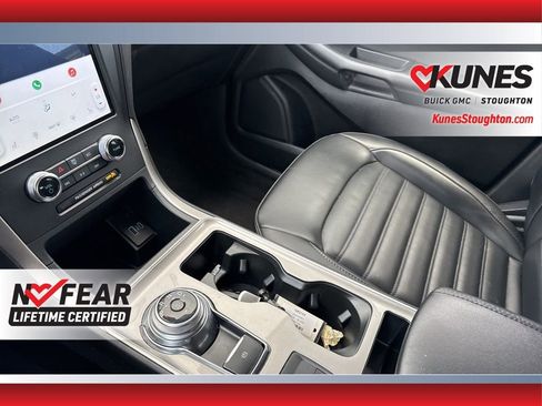 Used 2024 Ford Edge SEL image 29