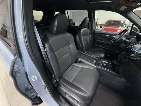 Certified 2023 Honda Passport EX-L image 16