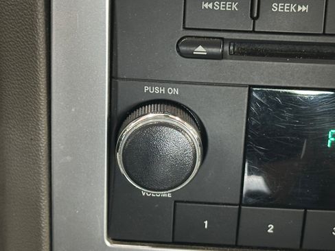Used 2009 Chrysler 300 LX RWD image 17