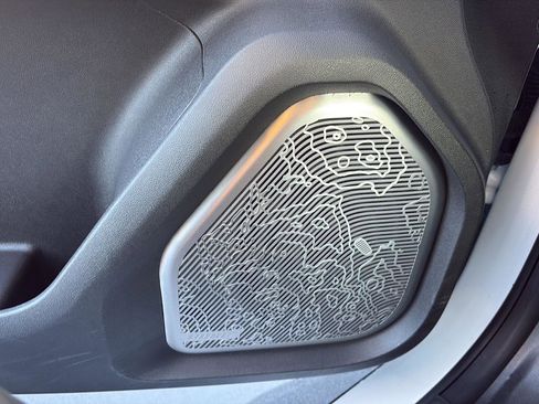 Used 2025 GMC Hummer EV 3X w/ LPO, Sport Package image 32