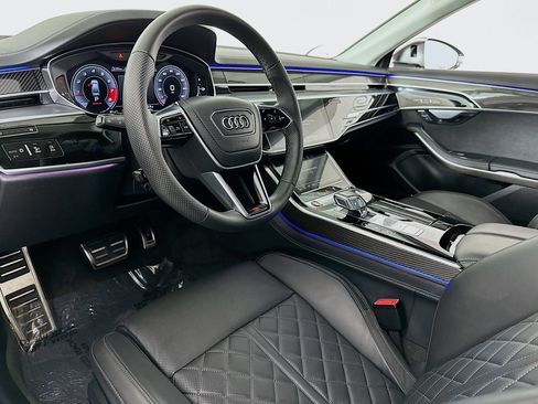 Used 2022 Audi S8 w/ S8 Executive Package image 7