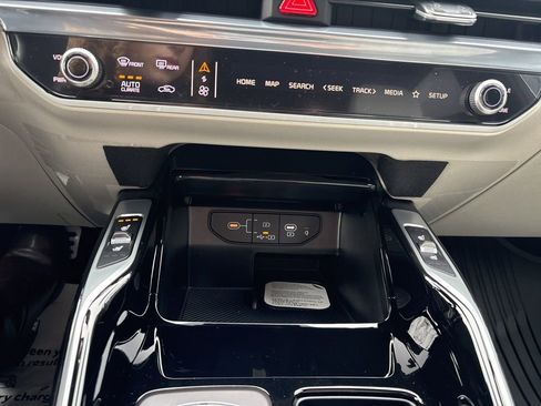 New 2026 Kia Sorento SX Prestige image 19