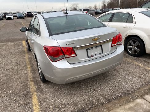 Used 2016 Chevrolet Cruze LT image 10
