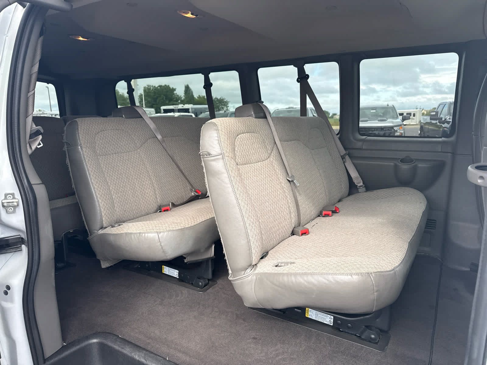 Certified 2024 Chevrolet Express 3500 LT w/ LT Preferred Equipment Group RWD image 20