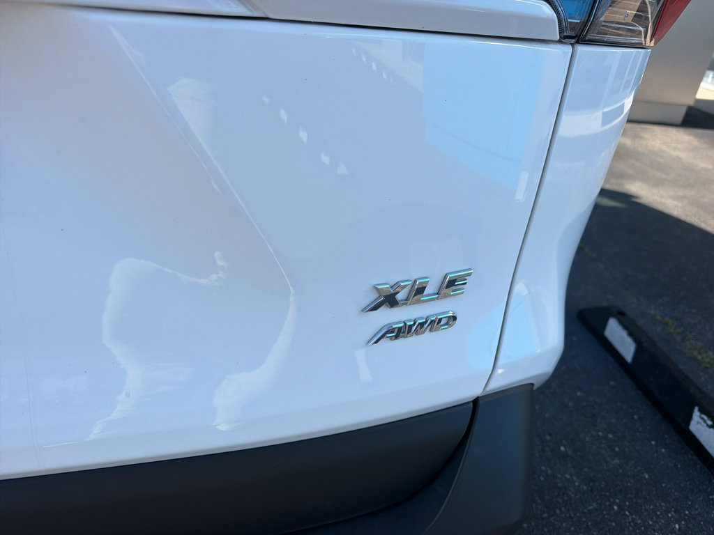 Used 2025 Toyota RAV4 XLE AWD/4WD image 6