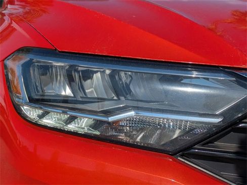 Used 2020 Volkswagen Jetta R-Line image 10