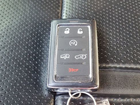 Used 2024 Jeep Grand Wagoneer L Series II w/ Quick Order Packagew 28T image 40