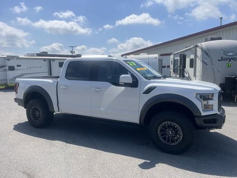 Used 2020 Ford F150 Raptor w/ Equipment Group 802A Luxury AWD/4WD image 4