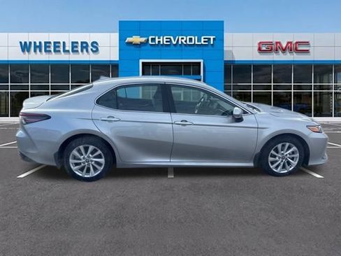 Used 2023 Toyota Camry LE image 6