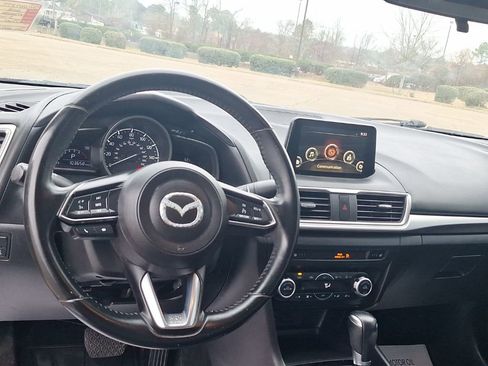 Used 2018 MAZDA MAZDA3 Touring image 20