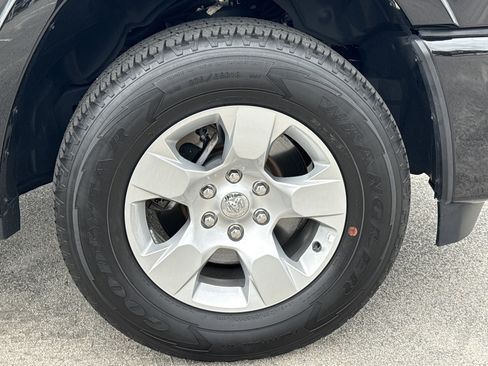 Used 2025 RAM 1500 Big Horn image 22