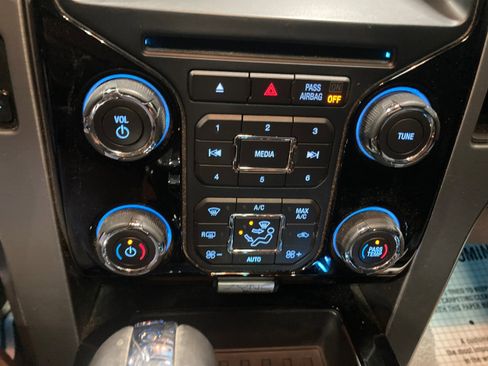 Used 2014 Ford F150 Limited AWD/4WD image 29